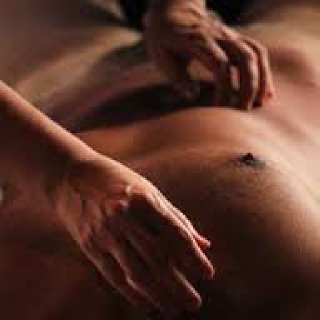 Foto 1 - Massagens relaxante e tntrica